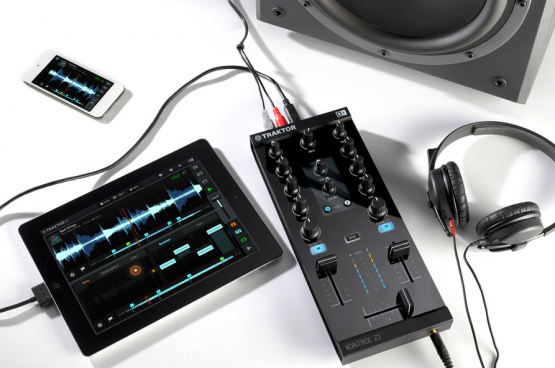Native Instruments Traktor Kontrol Z1 - Verfügbar