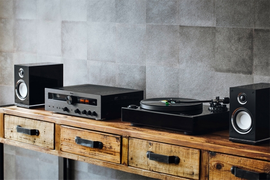 Magnat MTT 990 Plattenspieler - black