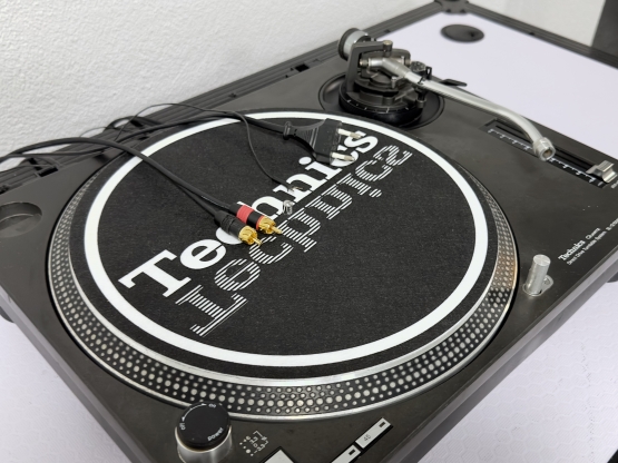Technics SL-1210MK2 BLACK, Kult Turntable refurbished - Verfügbar