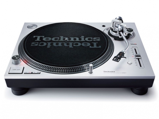 Technics SL 1200 MK7 Silber - Verfügbarkeit anfragen