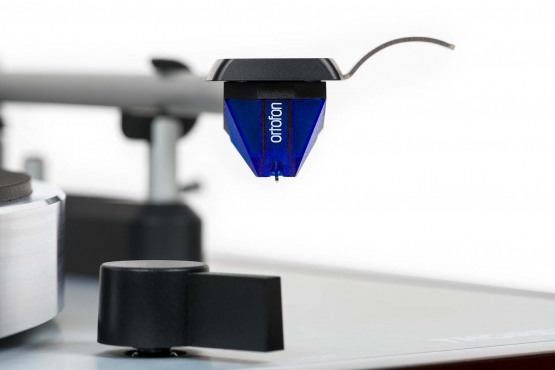 Thorens TD 403 DD + Ortofon 2M BLUE
