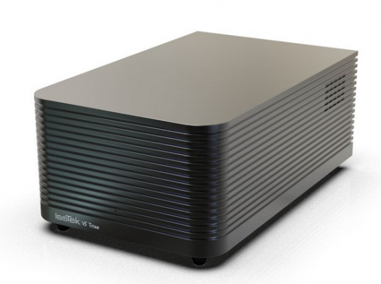 IsoTek V5 TITAN Hochstromnetzfilter inkl EVO3 Netzkabel - SILVER