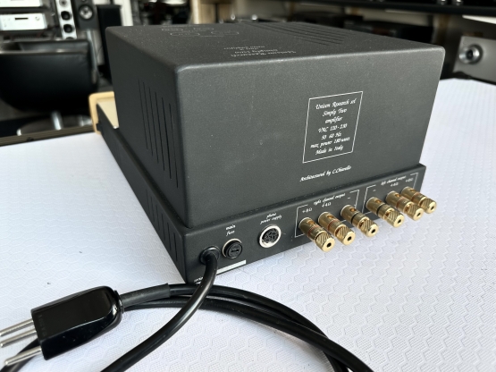 2nd Hand: Unison Research Röhren Vollverstärker Simply Two - Verfügbar