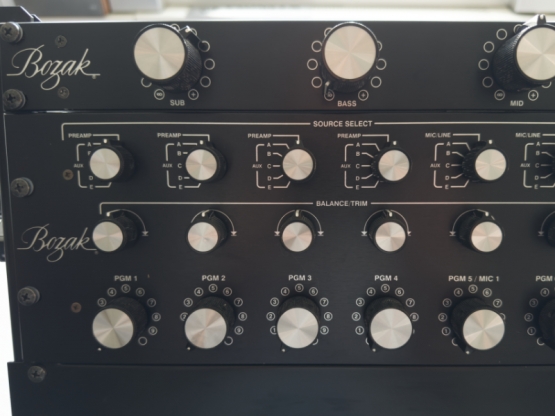 2nd Hand: Bodzak AR-6 & ISOLATOR-X & Stand