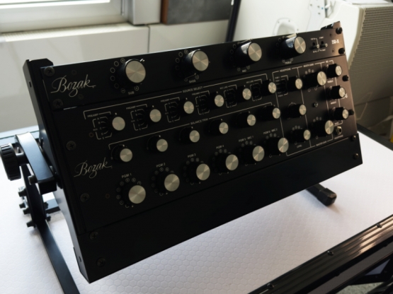 2nd Hand: Bodzak AR-6 & ISOLATOR-X & Stand