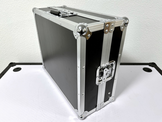 2nd Hand: Technics SL-1210 GR inkl. Case, neuwertiger Zustand - Verfügbar 2Stück