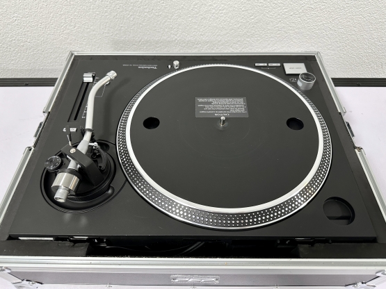 2nd Hand: Technics SL-1210 GR inkl. Case, neuwertiger Zustand - Verfügbar 2Stück