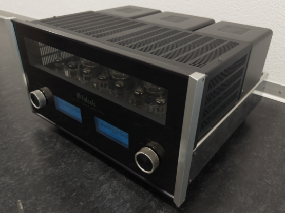2nd Hand: McIntosh MC2102