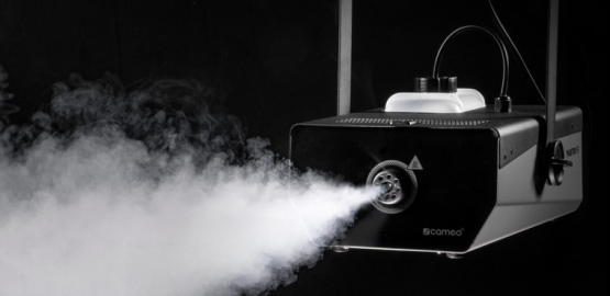 Cameo PHANTOM F5 Nebelmschine mit Tankbeleuchtung - Verfügbar