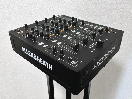 2nd Hand: Allen & Heath XONE:43