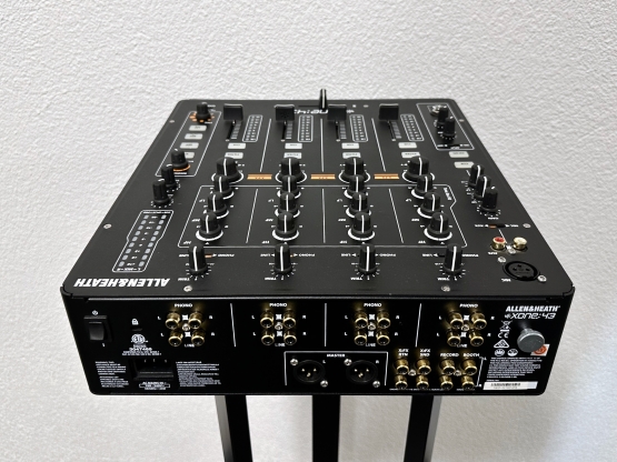 2nd Hand: Allen & Heath XONE:43